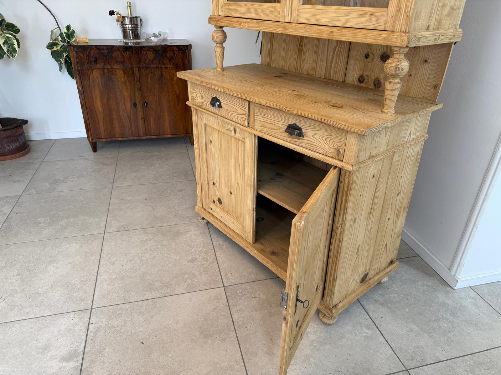 Restaurierte Gründerzeit Küchenschrank Vitrinenschrank Bauernschrank Bauernmöbel G1988