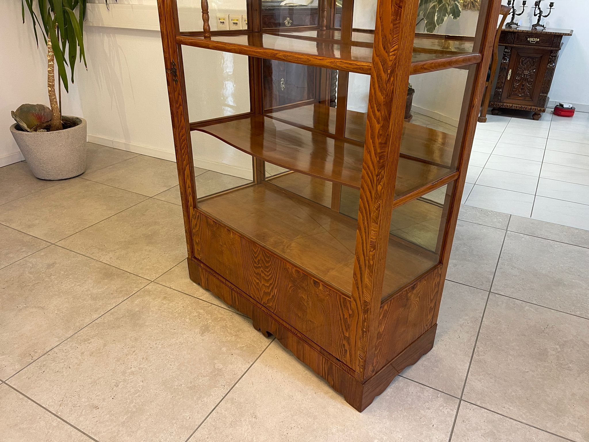 d9fa045c-251c-41c2-9f34-fef4fa7cf5d2 Biedermeier Vitrine Bücherschrank Eschenholz A4950