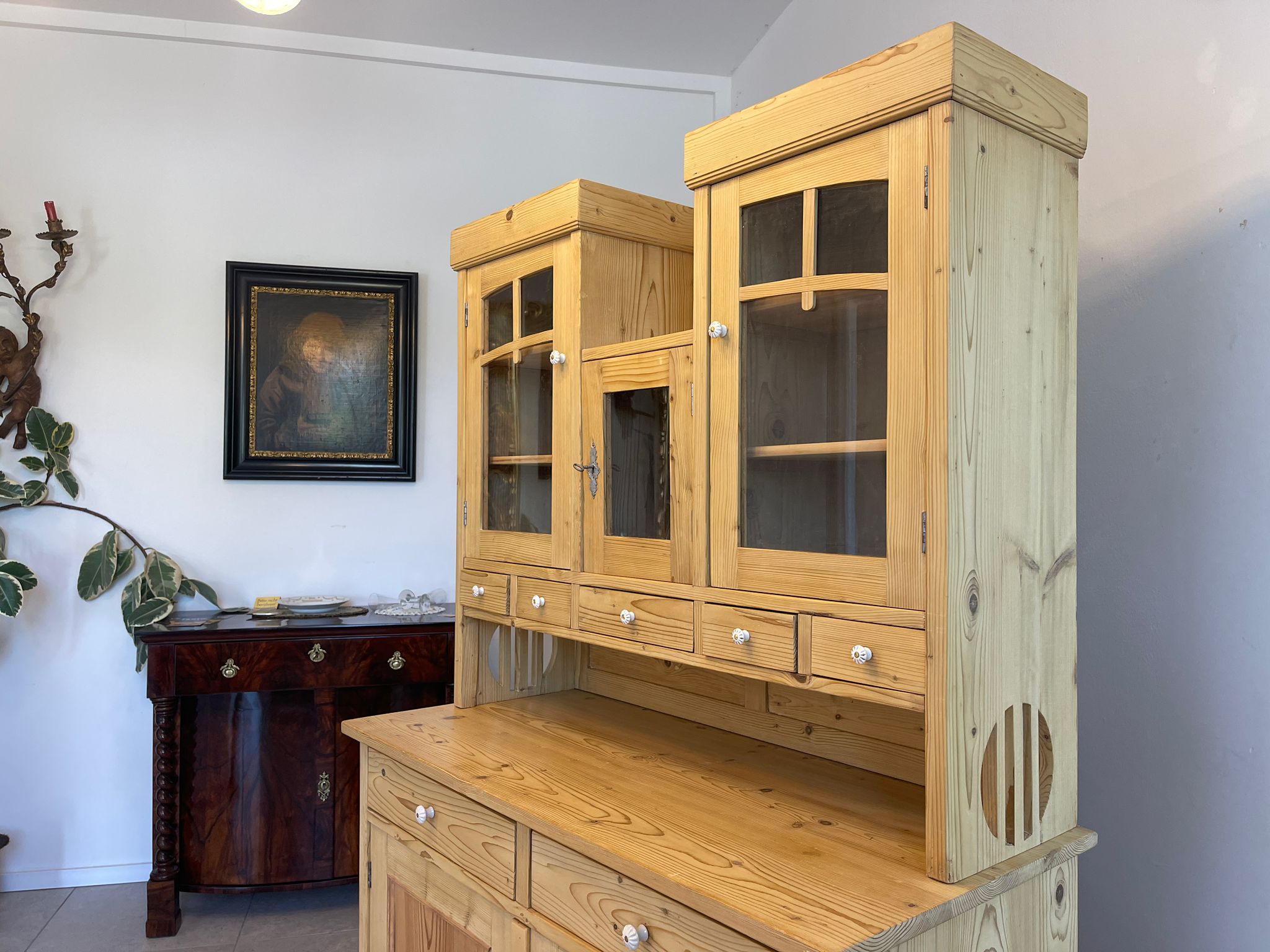 458fb041-be6a-41ce-9dd2-e78dd84568e1 Jugendstil Küchenbuffet Küchenschrank Küchenkredenz A4899