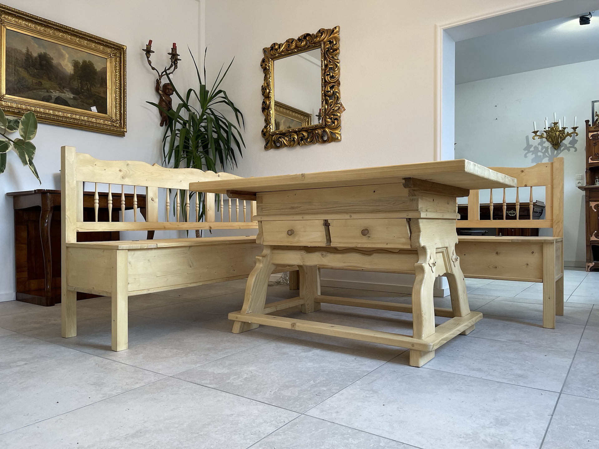 kleiderschrank-leiderkasten-biedermeier_57 Bauernstube Eckbankgruppe Bauernstube A3544 - Massiv, Landhausstil, Truhenfunktion