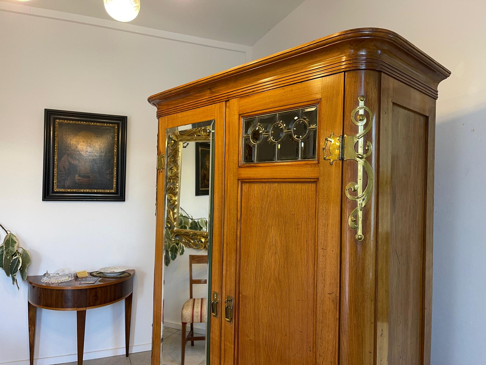 Originaler Jugendstil Glasschrank Bücherschrank Garderobenschrank E1015