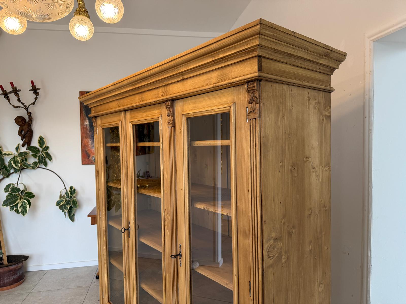 Bäuerliche Vitrine Bauernvitrine Naturholz Bücherschrank D2288