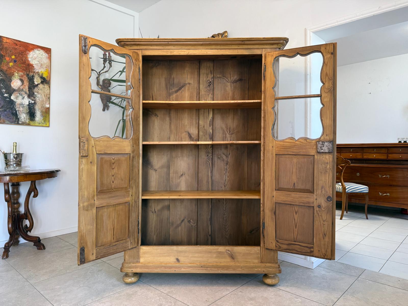 Restaurierte Biedermeier Vitrine Bäuerliche Vitrine Bücherschrank G1185