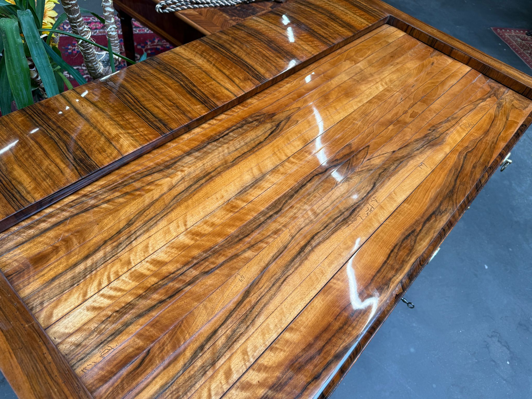 Restaurierte Biedermeier Schreibkommode Sekretär Nussholz Antiquität G2054