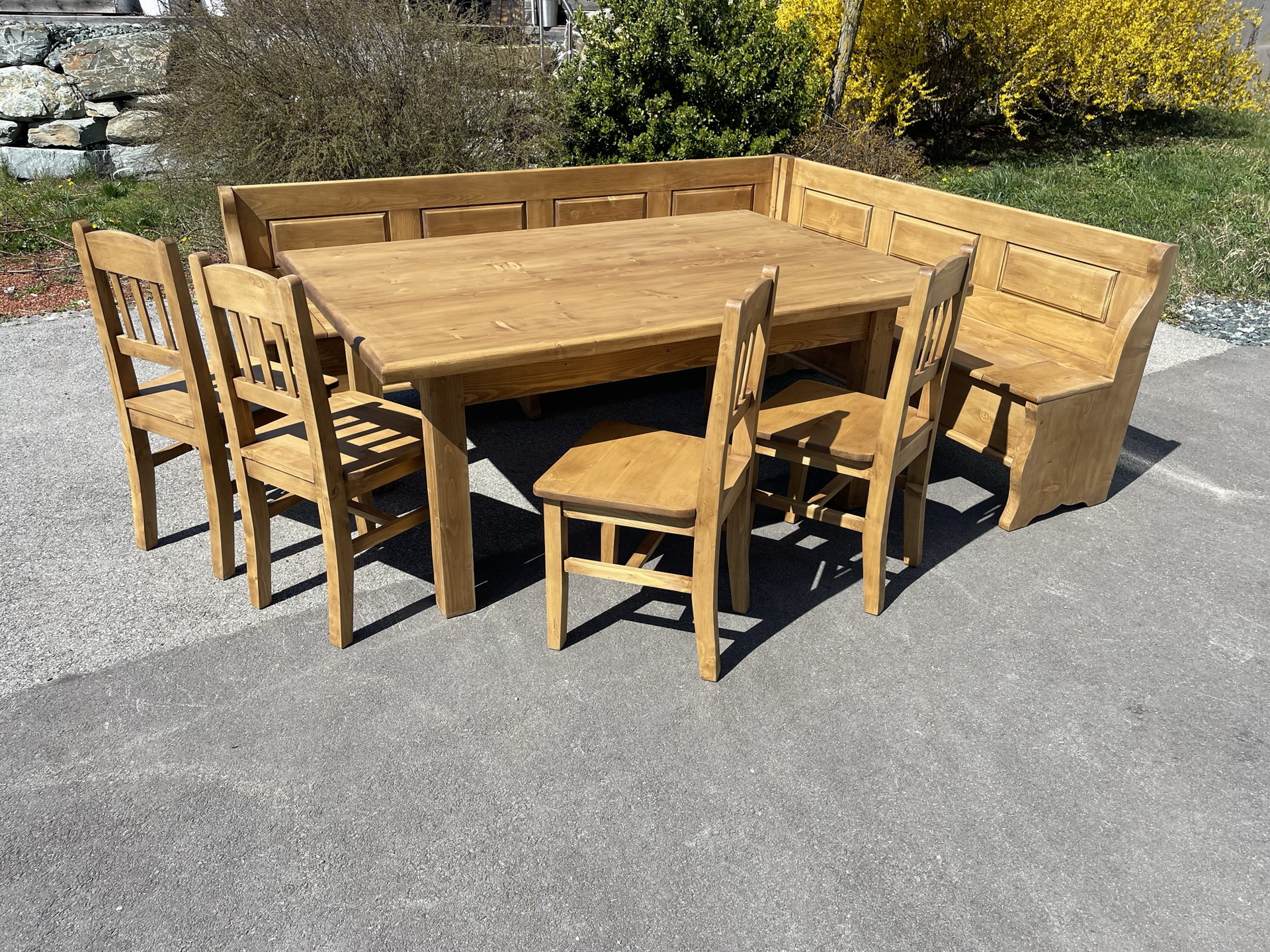 Bauernstube Eckbankgruppe mit massivem Bauerntisch und 4 Sessel, Landhausstil MIBEST