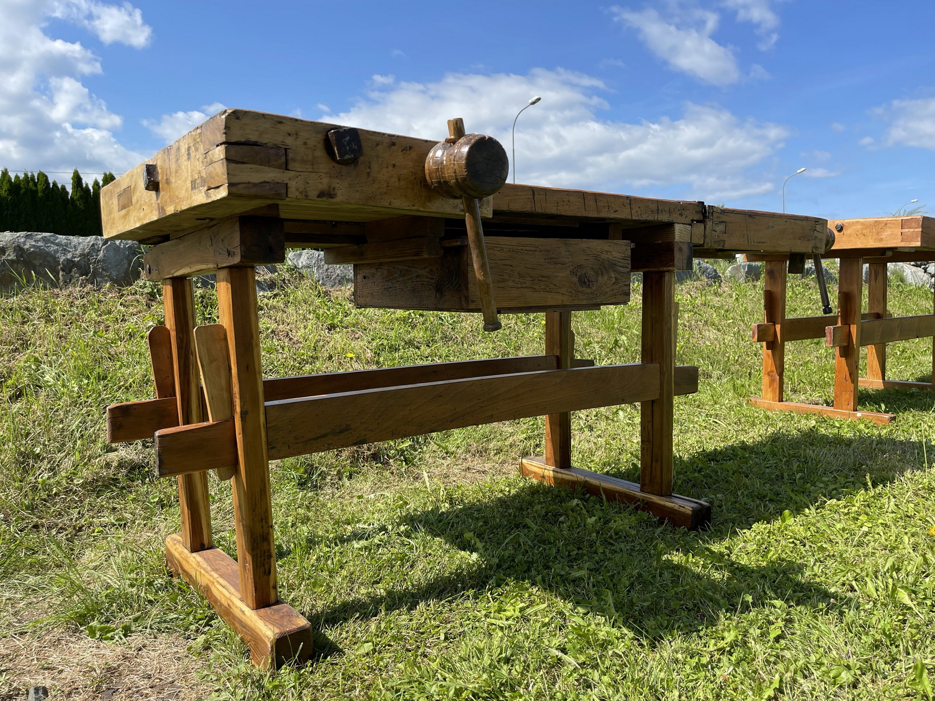 Barock-Biedermeier_101MEGFORc1OkCMX alte restaurierte Hobelbank, Werkbank, Küchentisch A3073