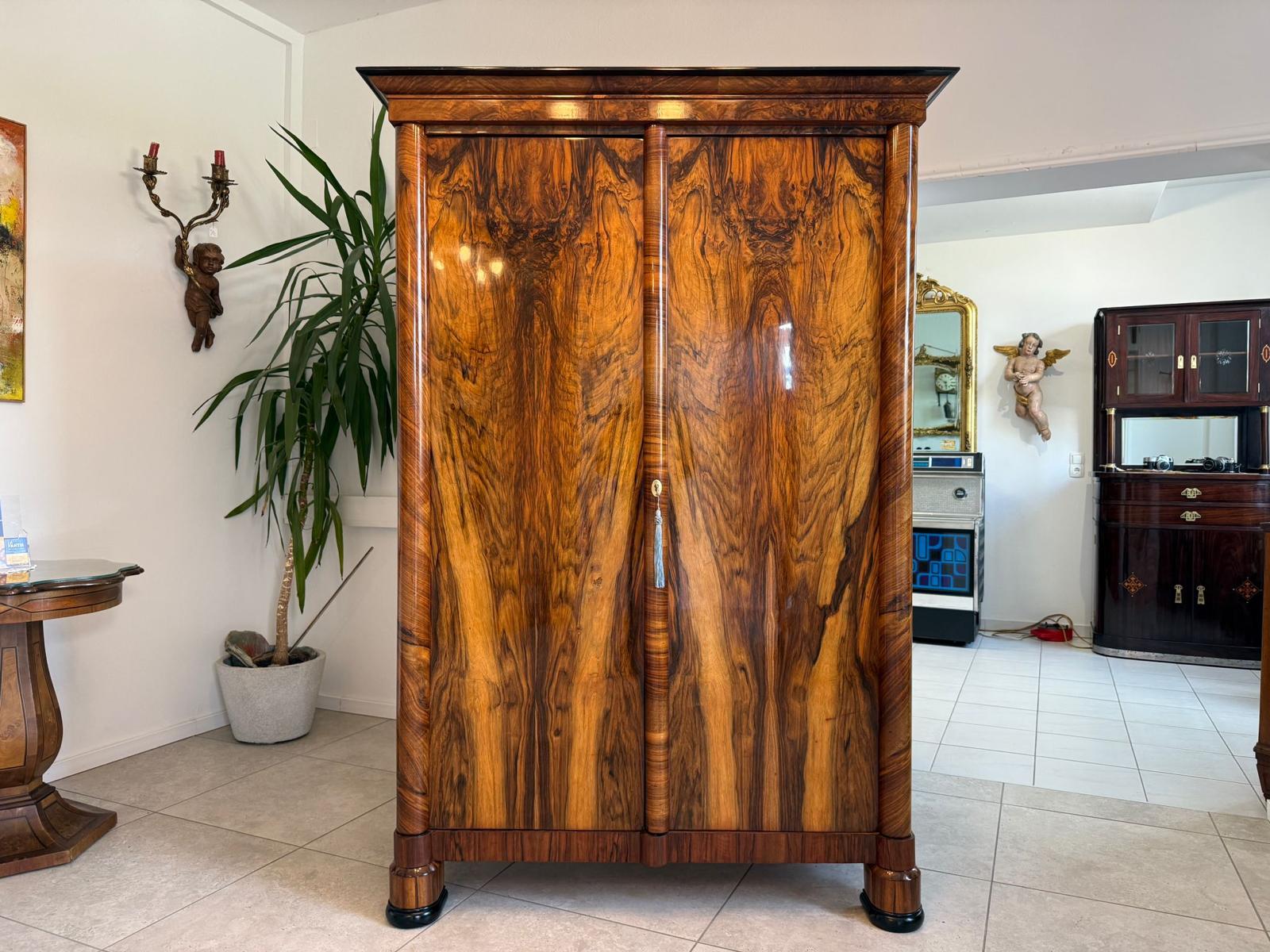 Biedermeier Schrank Kleiderkasten Hallenschrank Antiquität Traum Restauriert D2374