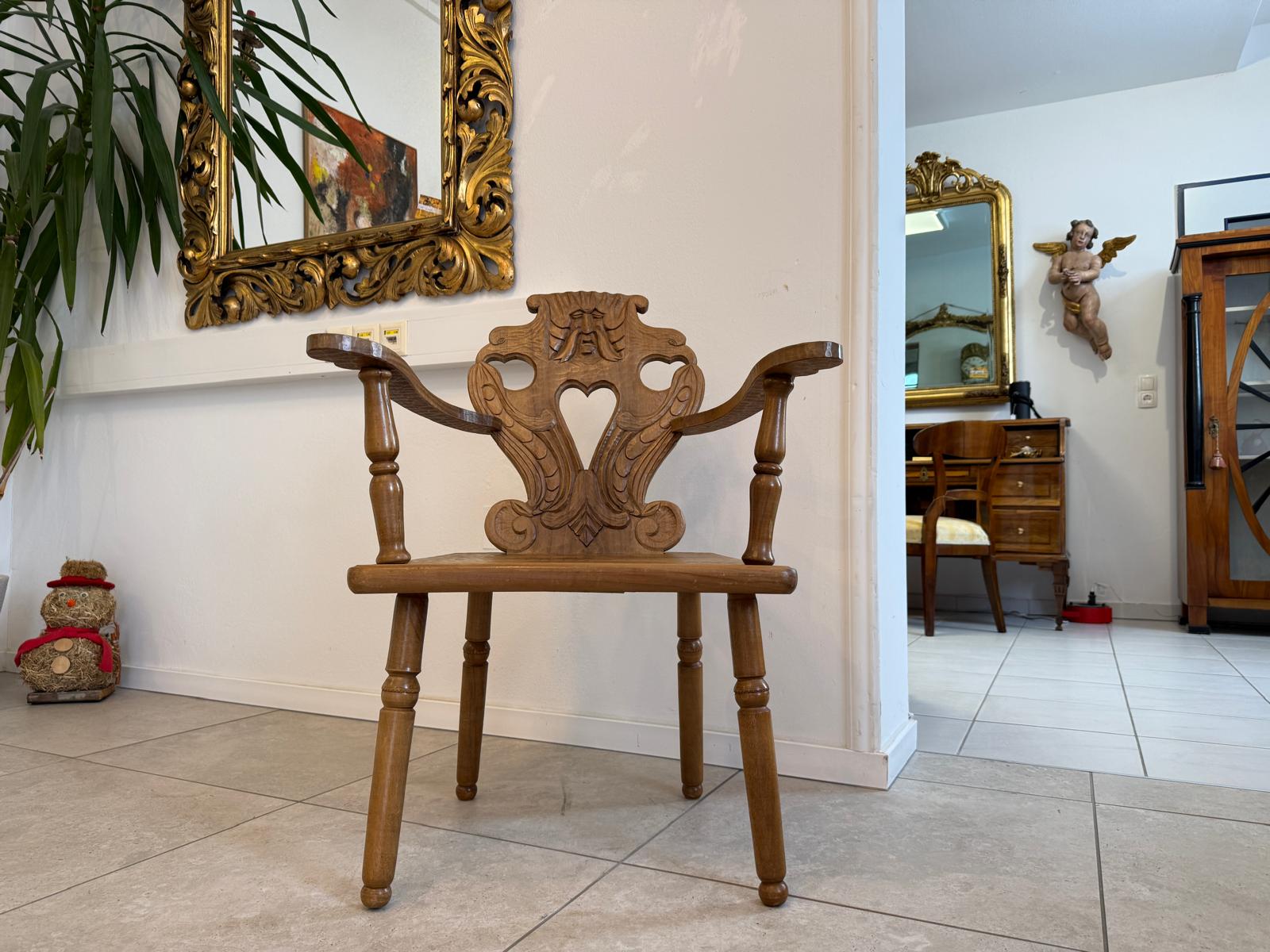 Bäuerlicher Bauernsessel Armlehnstuhl Stuhl Herzerlsessel 1 Stück D1006