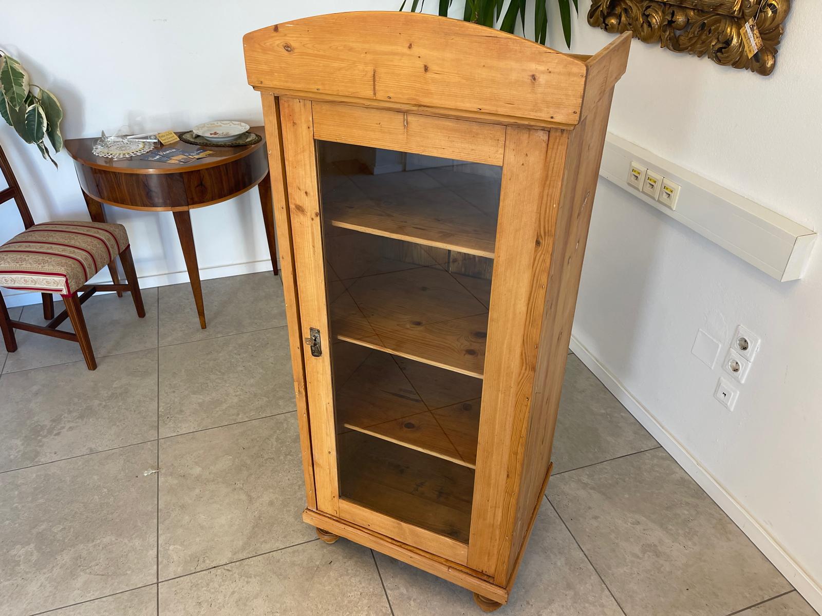 Bäuerliche Vitrine Glasschrank Bauernschrank G1099