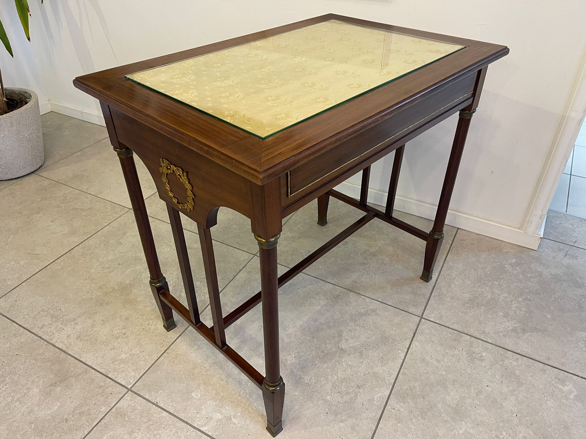 34b9e1a9-c0ea-417e-9306-2a5d8cc2d45e-1 Jugendstil Tisch Beistelltisch Designertisch Eichenholz A5125