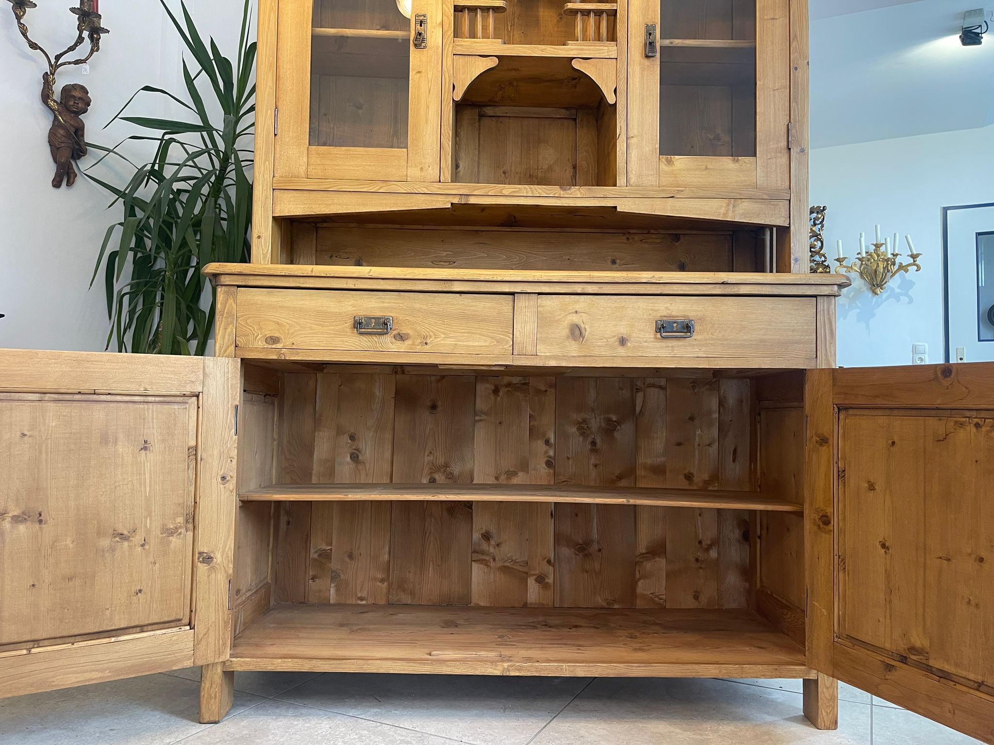 8a82a9e7-513c-4f0b-8477-72351109eec0 Jugendstil Küchenbuffet Küchenschrank Küchenkredenz A4864