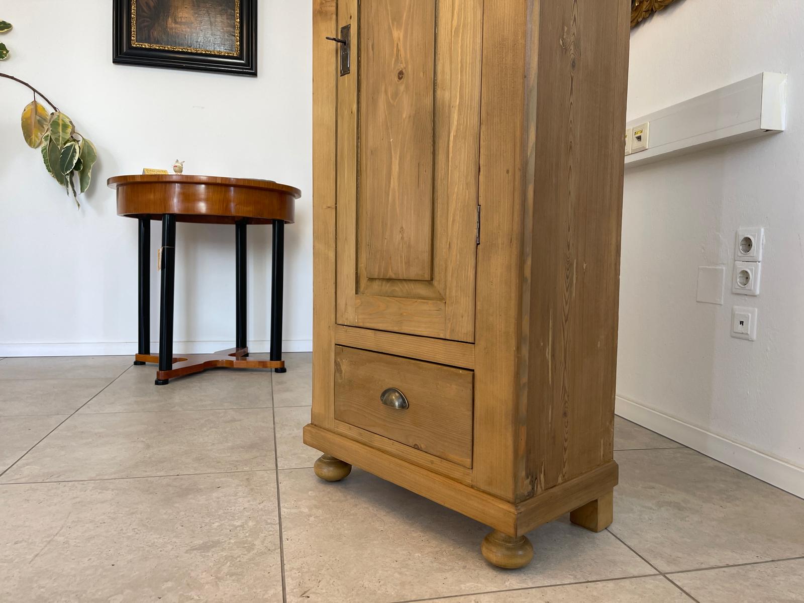 Bäuerlicher 1 türiger Bauernschrank Jugendstil Naturholzschrank G1320