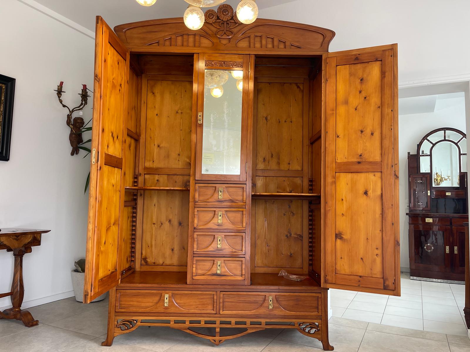 Geräumiger Jugendstil Glasschrank Kleiderkasten Schrank Garderobenschrank G1351
