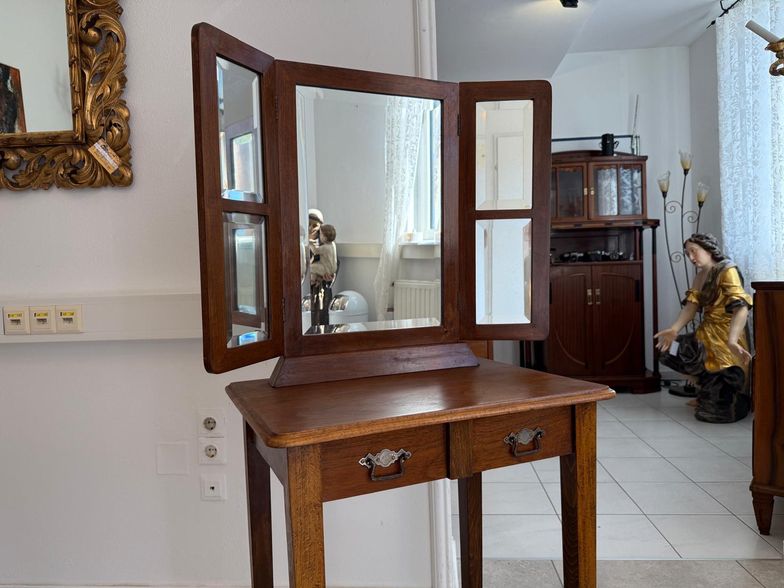 Restaurierter Jugendstil Tisch Schminktisch Beistelltisch G1958