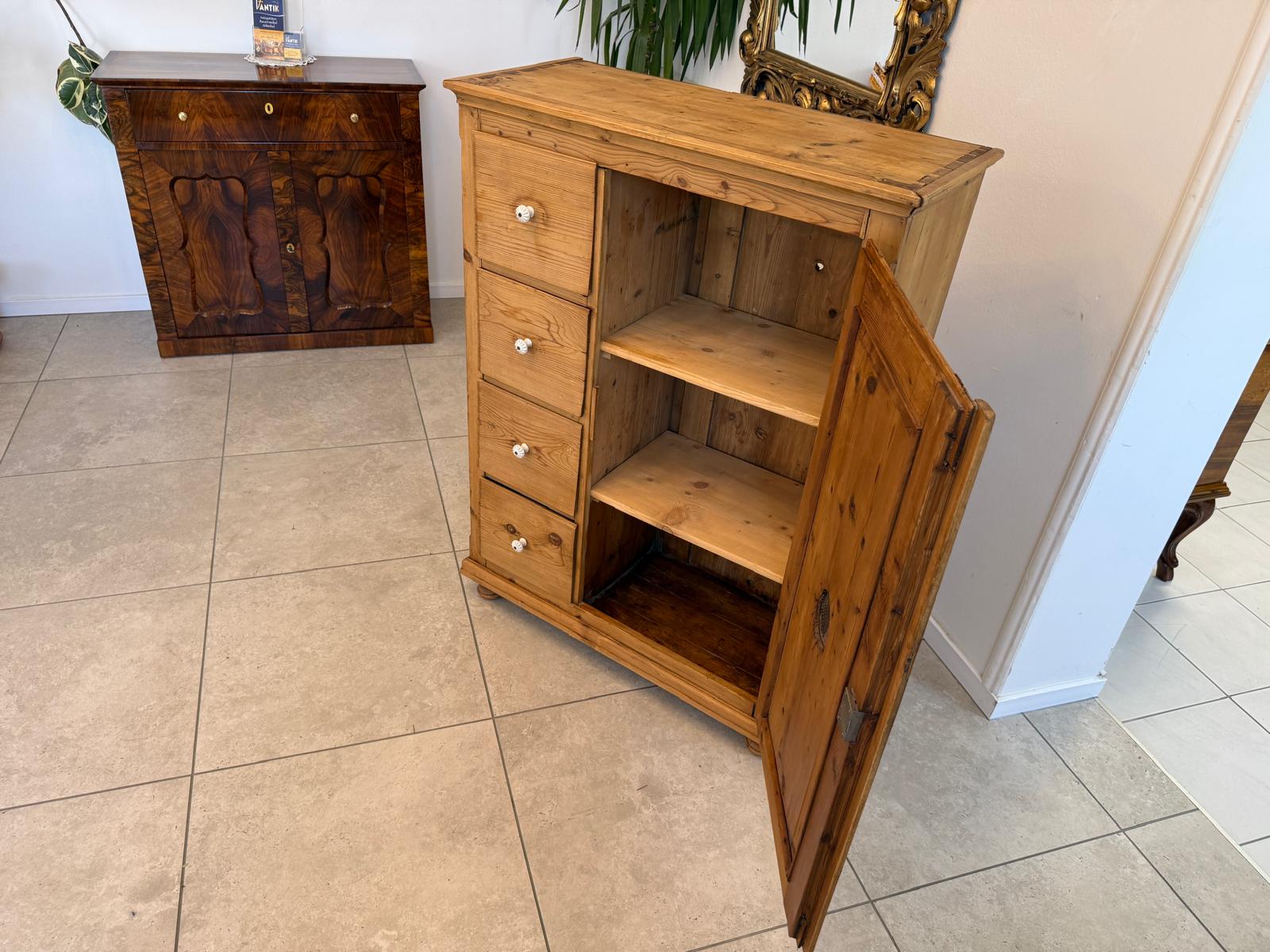 Biedermeier Brotschrank Almerschrank Alma, Vorratsschrank Speiskasten D2491