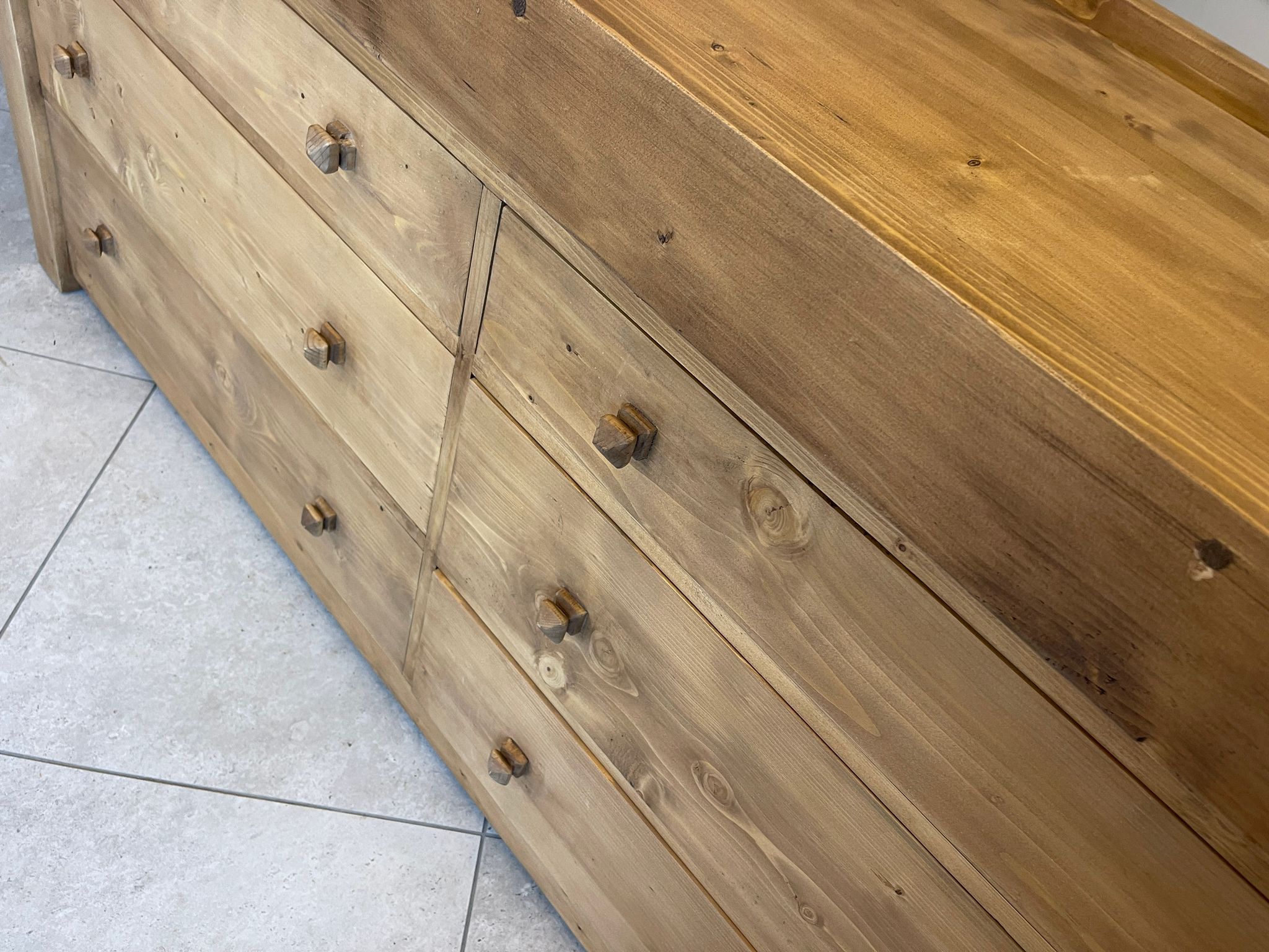 b18cc78c-cb4c-4a6d-b553-321f0c30a4e3 urige Hobelbank,Werkbank Pult Ladenschrank B1965