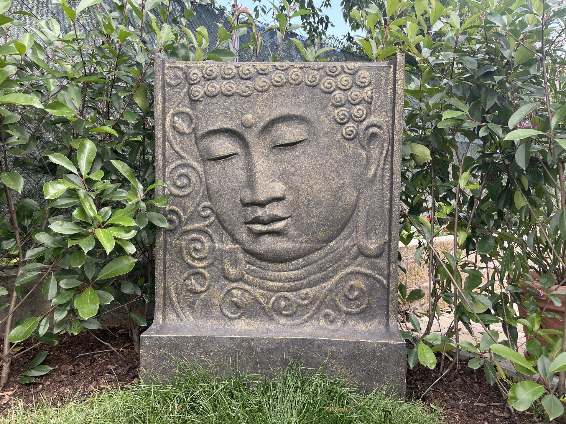 IMG_1299 Traum Springbrunnen Brunnen aus Beton Buddha ZU1001