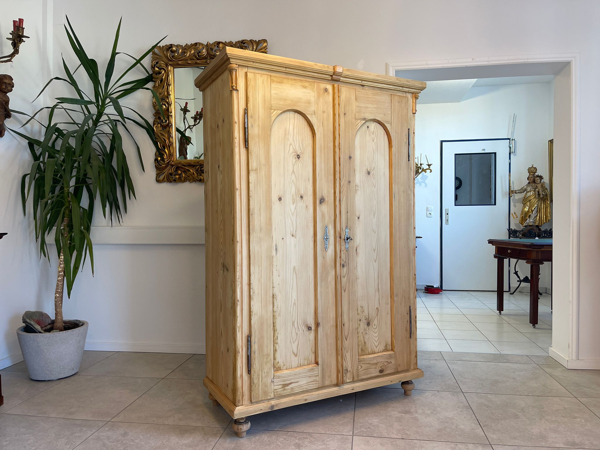 3f678a48-a87e-45f8-be37-7578c8266ace Steirischer Bauernschrank Antik Gründerzeit Bauernkasten Naturholz A4828