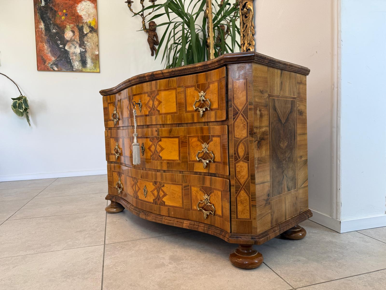 Barockkommode Original Nussfurniert Antiquität Restauriert D2601