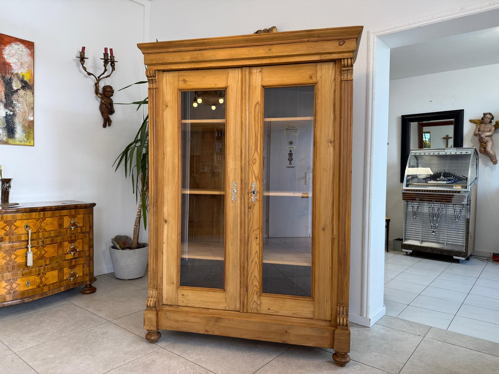 Bäuerliche Vitrine Bauernvitrine Bücherschrank antik Bauernschrank D2647