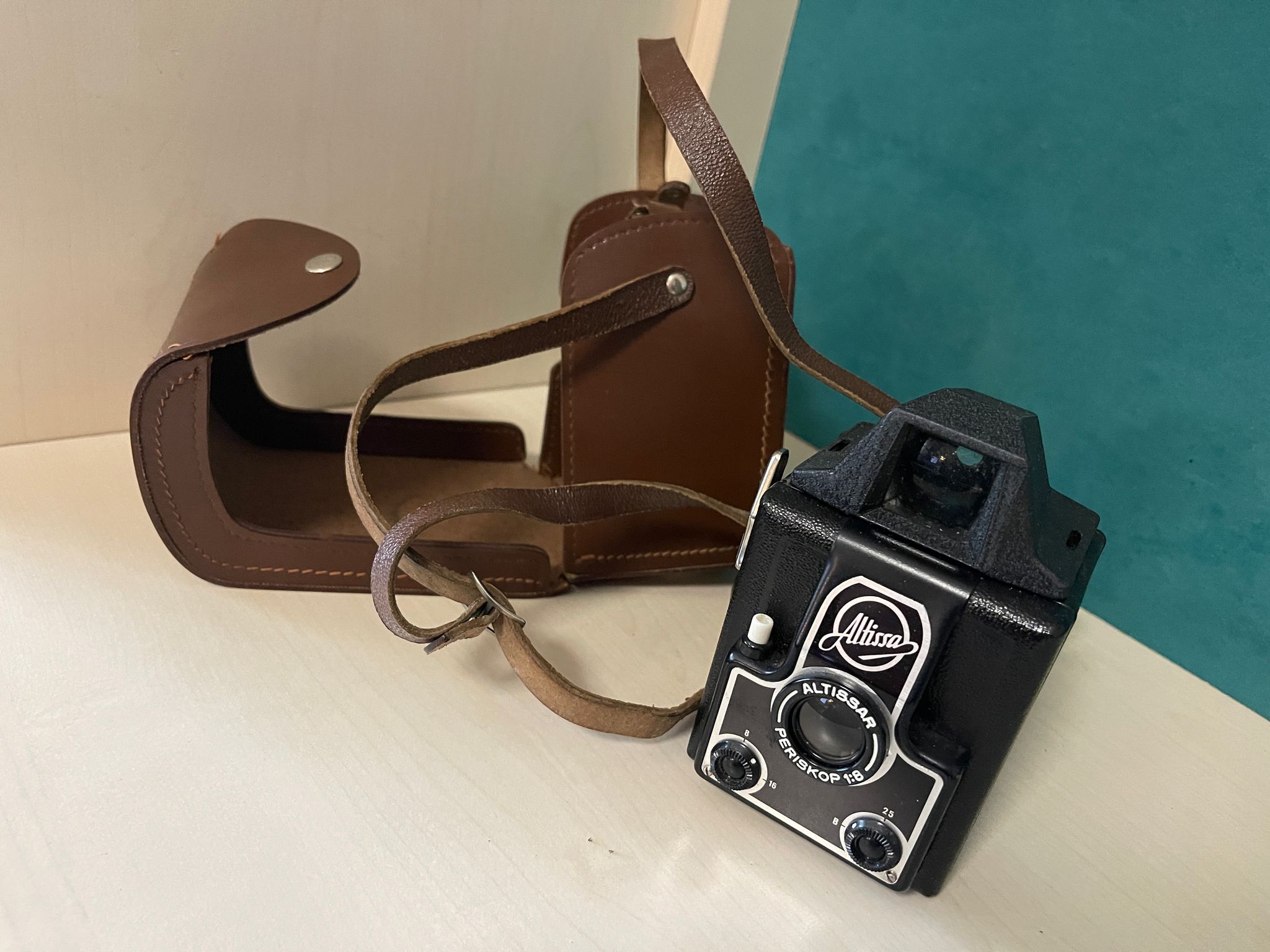 Altissa Altissar Periskop f:8 – DDR-Boxkamera mit Originaltasche Foto6