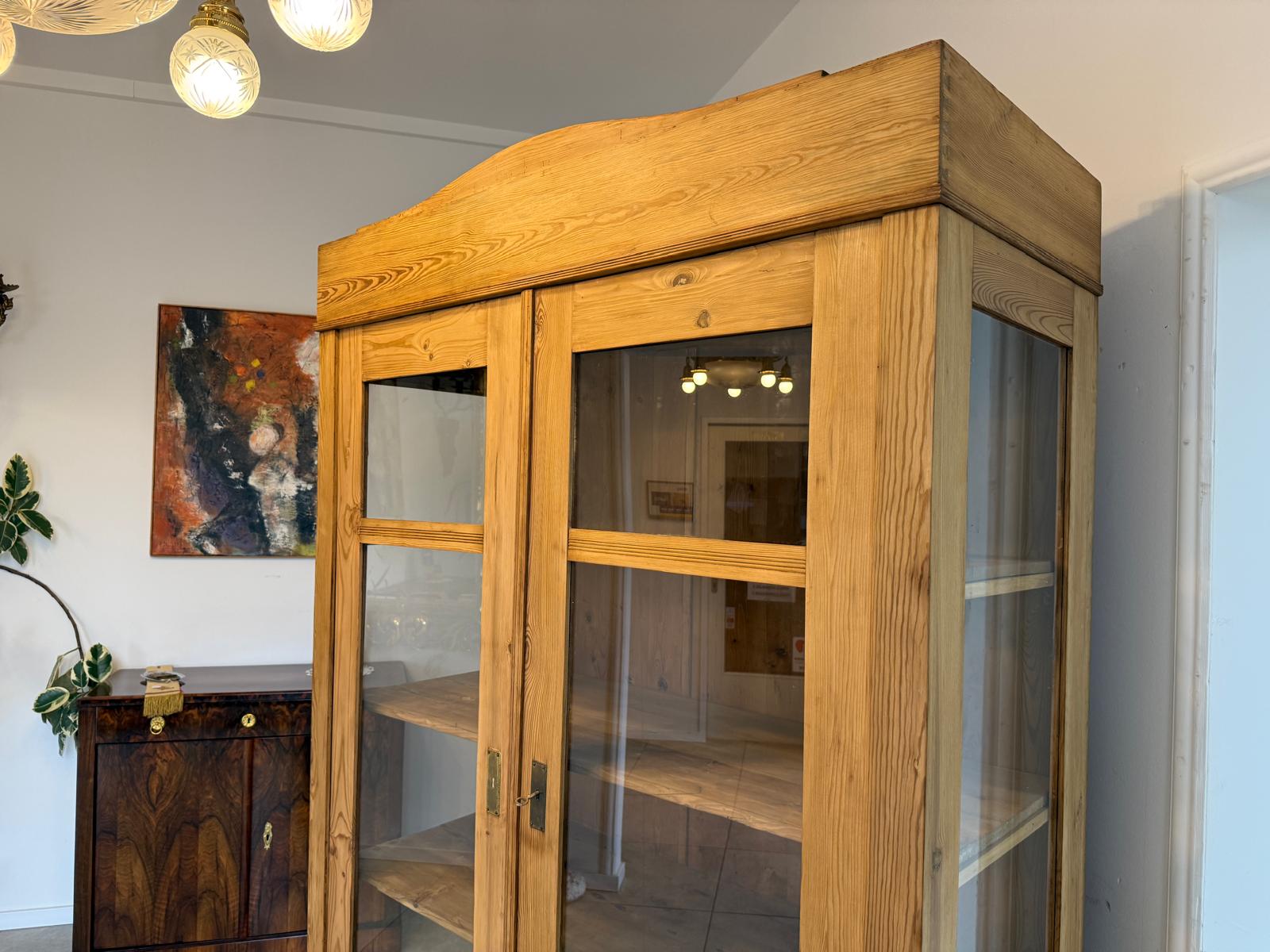 hübsche Jugendstil Vitrine Bauernvitrine Bauernschrank Naturholz Bücherschrank D1120