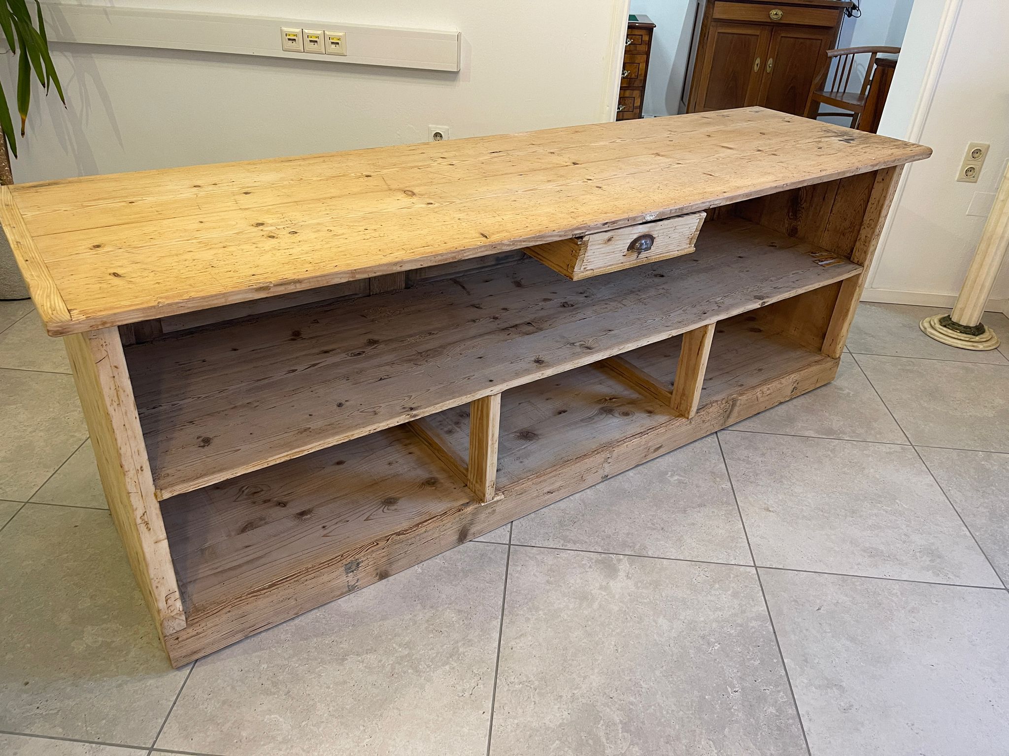 Urige bäuerliche Bar Anrichte Altholz Vintage Verkaufstheke G1077