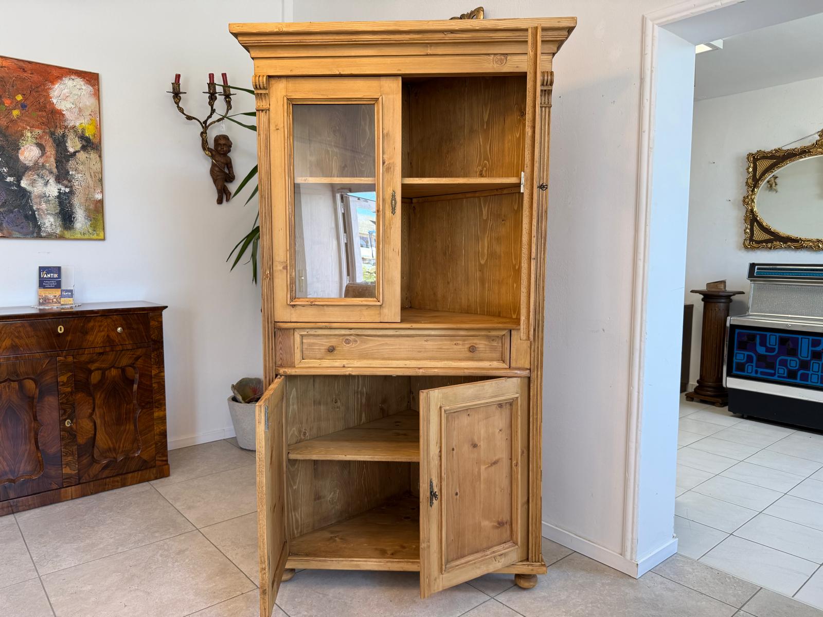 Eckschrank Eckvitrine Naturholz Gründerzeit Stil D2492