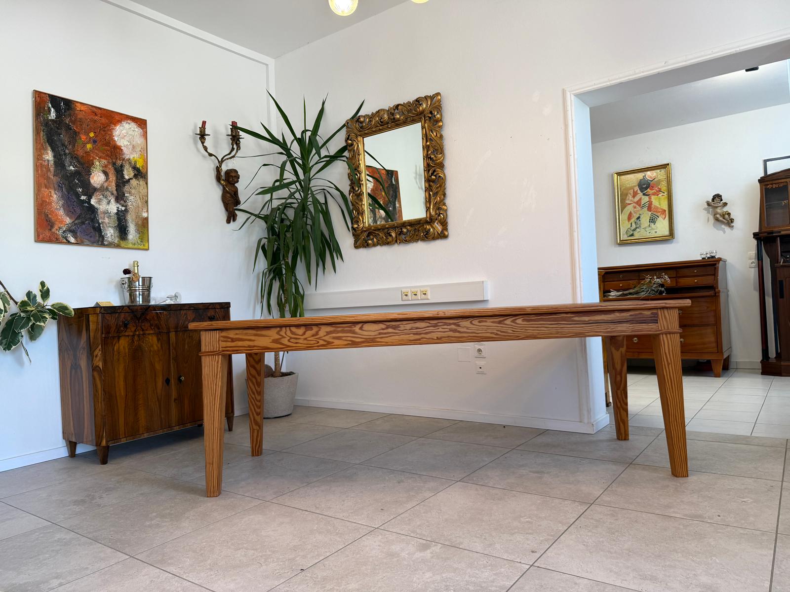 Uriger Bauerntisch Tafeltisch Hüttentisch Naturholztisch G1923