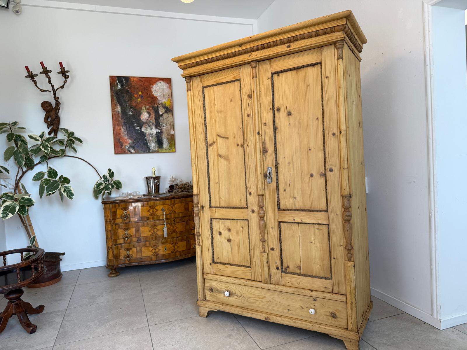 Sale Gründerzeit Bauernschrank Weichholz Steiermark Weichholz D2780
