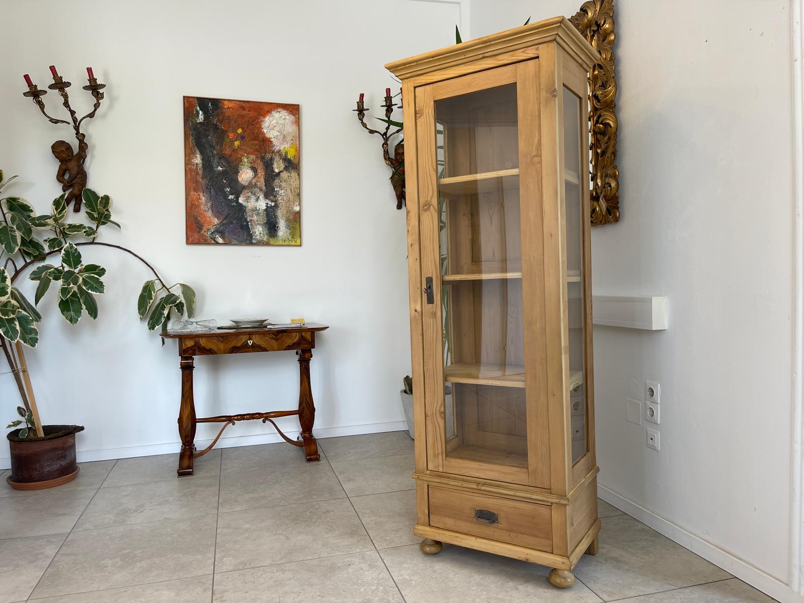 Antike Bäuerliche Vitrine Bauernvitrine Bauernschrank Weichholz Vitrine G1653