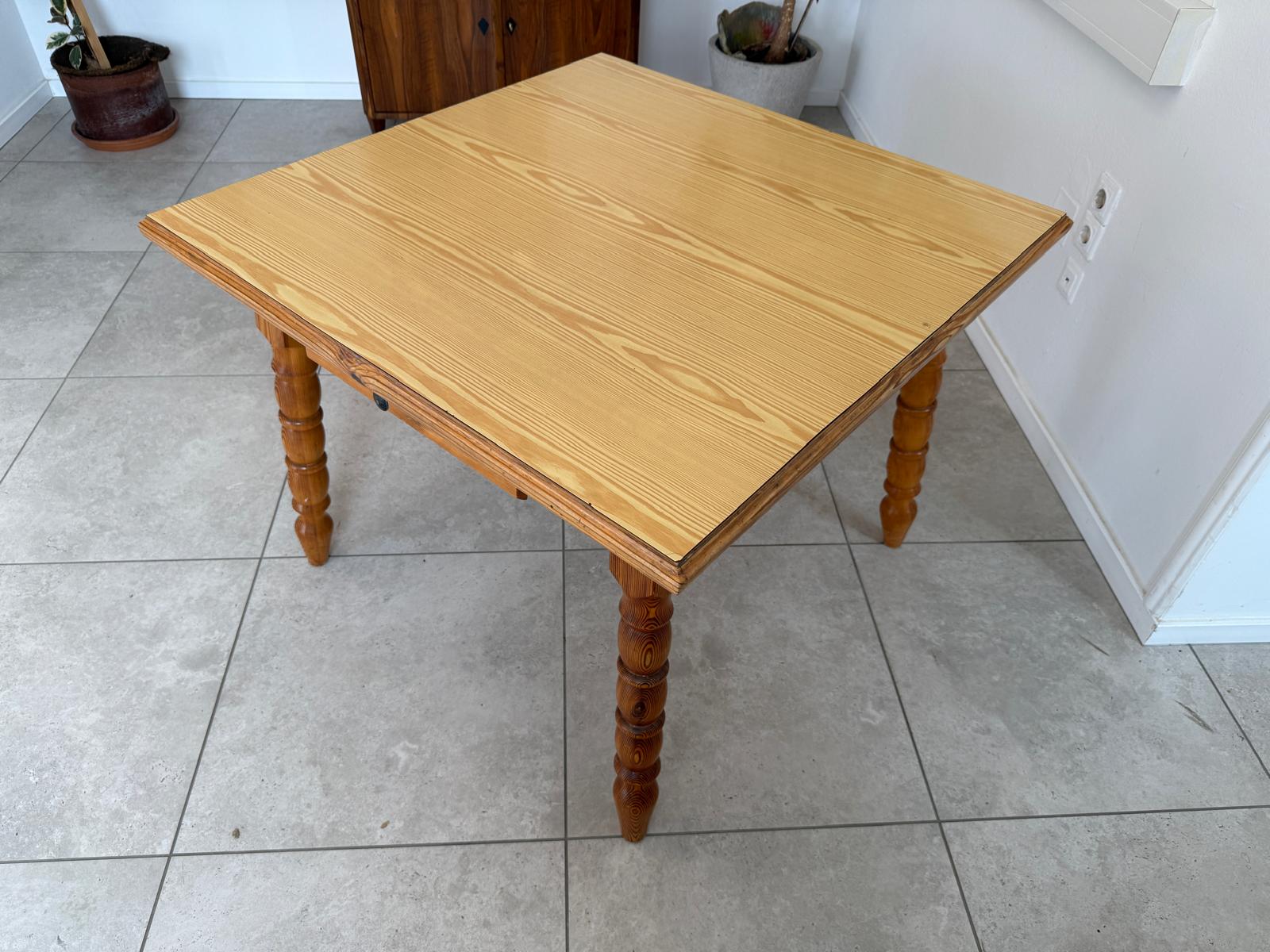 Einfacher Bauerntisch Teilmassiv Esstisch G1887