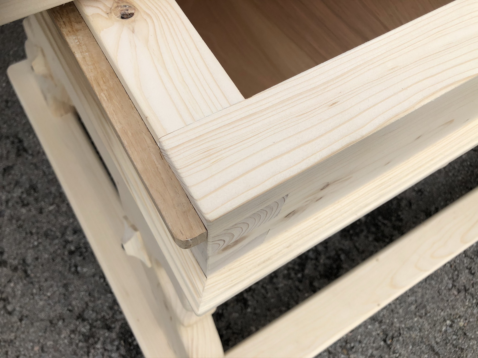 bauernmobel-bauernschrank-kasten_09 große Bauernsitzgruppe Ensemble Jogltisch Bauernstube Sessel Naturholz E1349