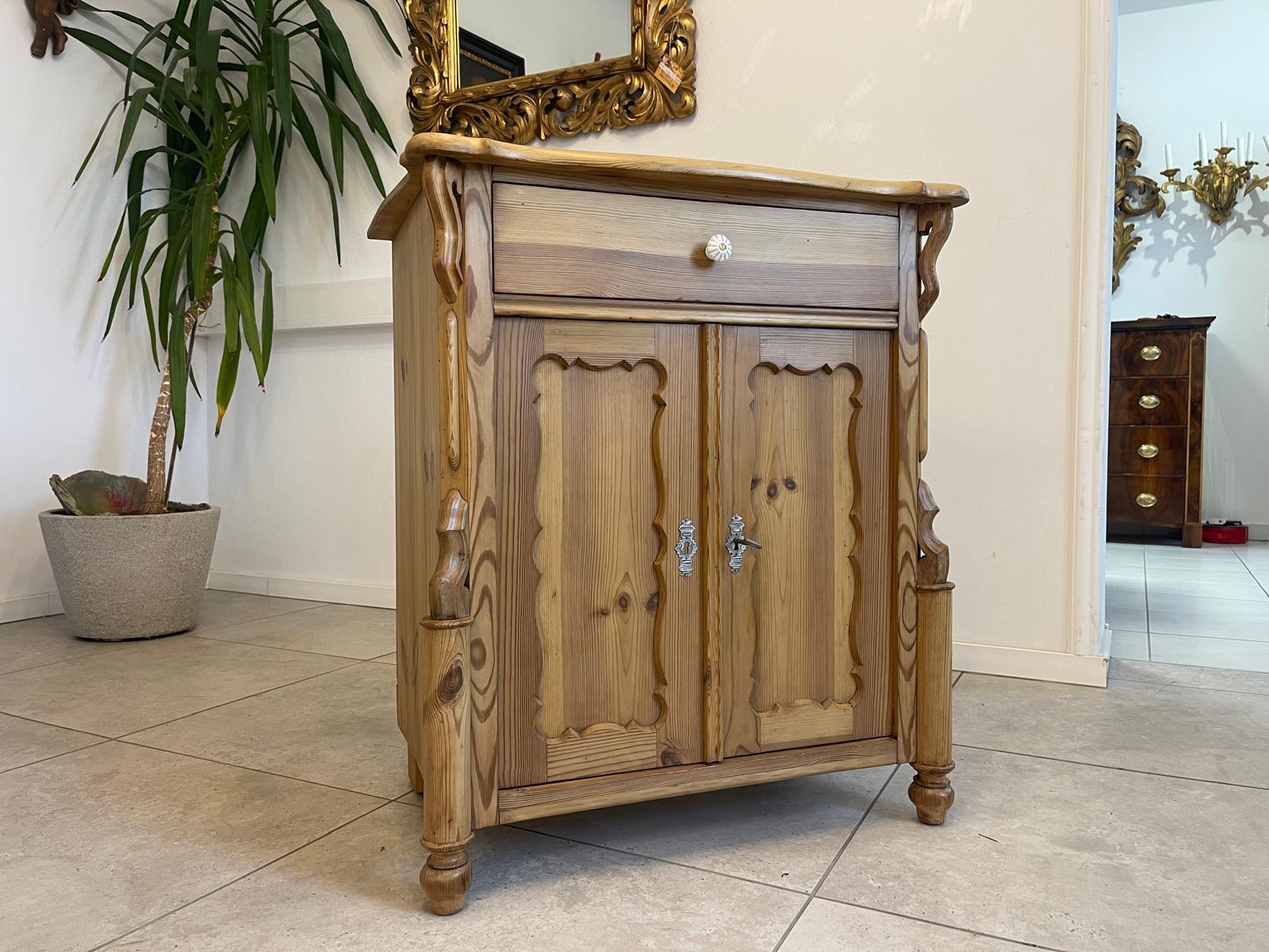 Bäuerliche Gründerzeit Anrichte Kommode Kasterl Bauernmöbel G1046