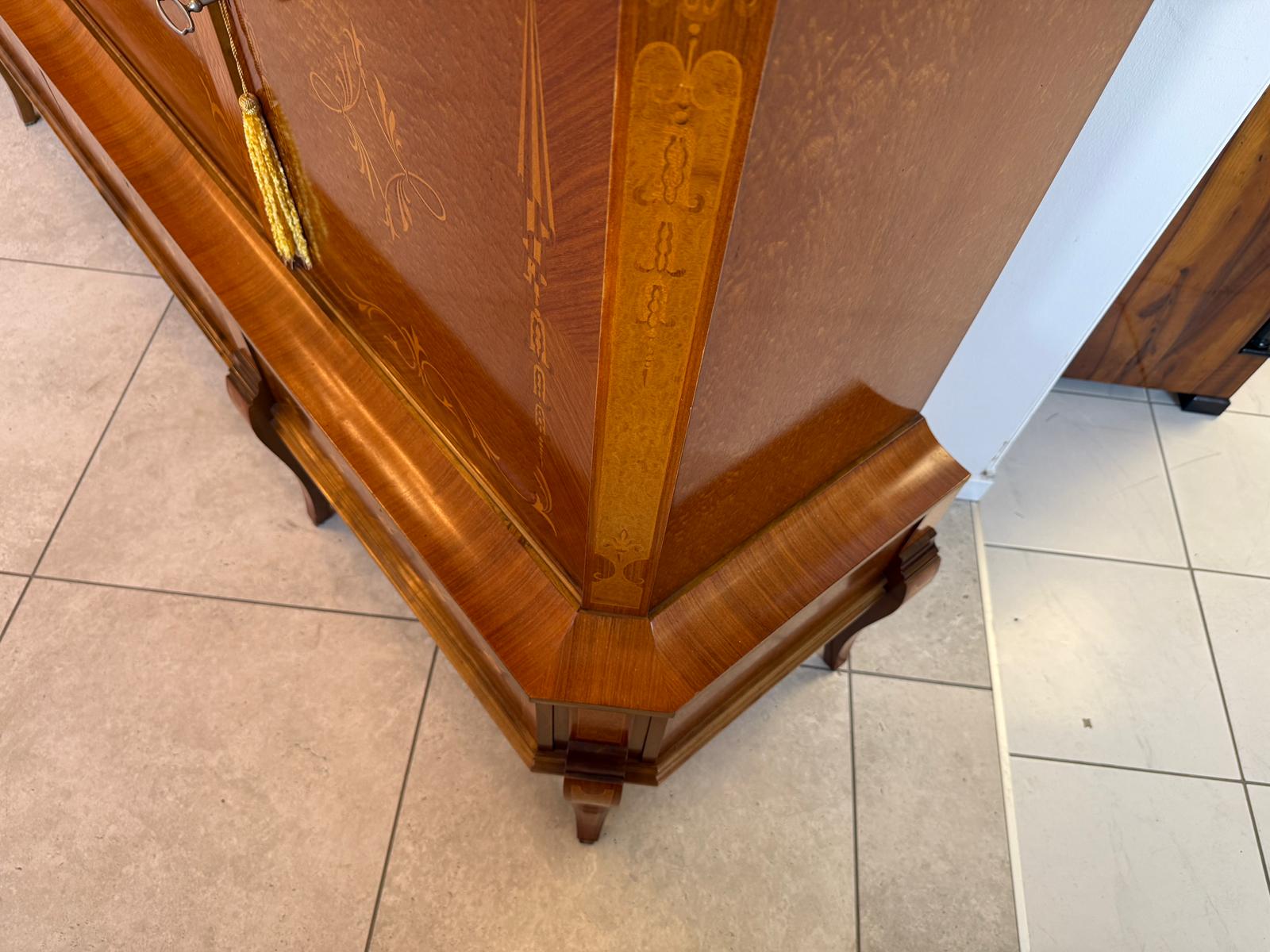 Prächtige Anrichte Sideboard Kommode Barockstil Stilmöbel Traum D1234