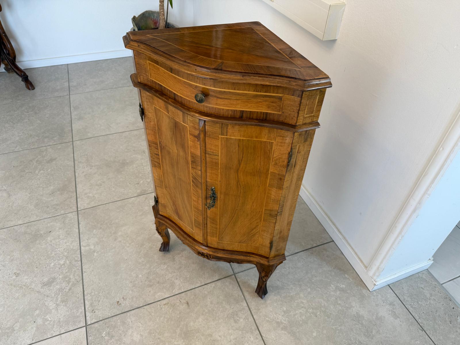 Stilvolle Eckanrichte Eckkommode Anrichte Barockstil G1767