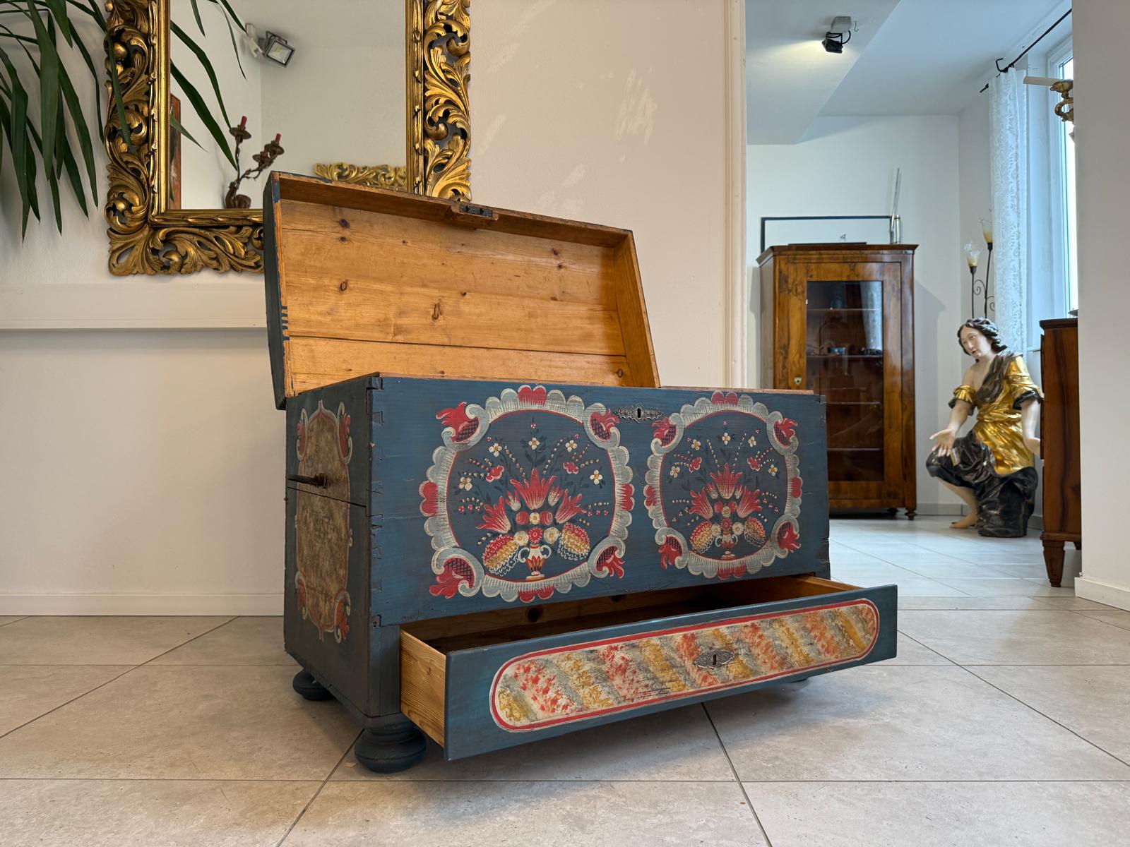 Urige handbemalte Tiroler Truhe Landhaustruhe Bauerntruhe G2271