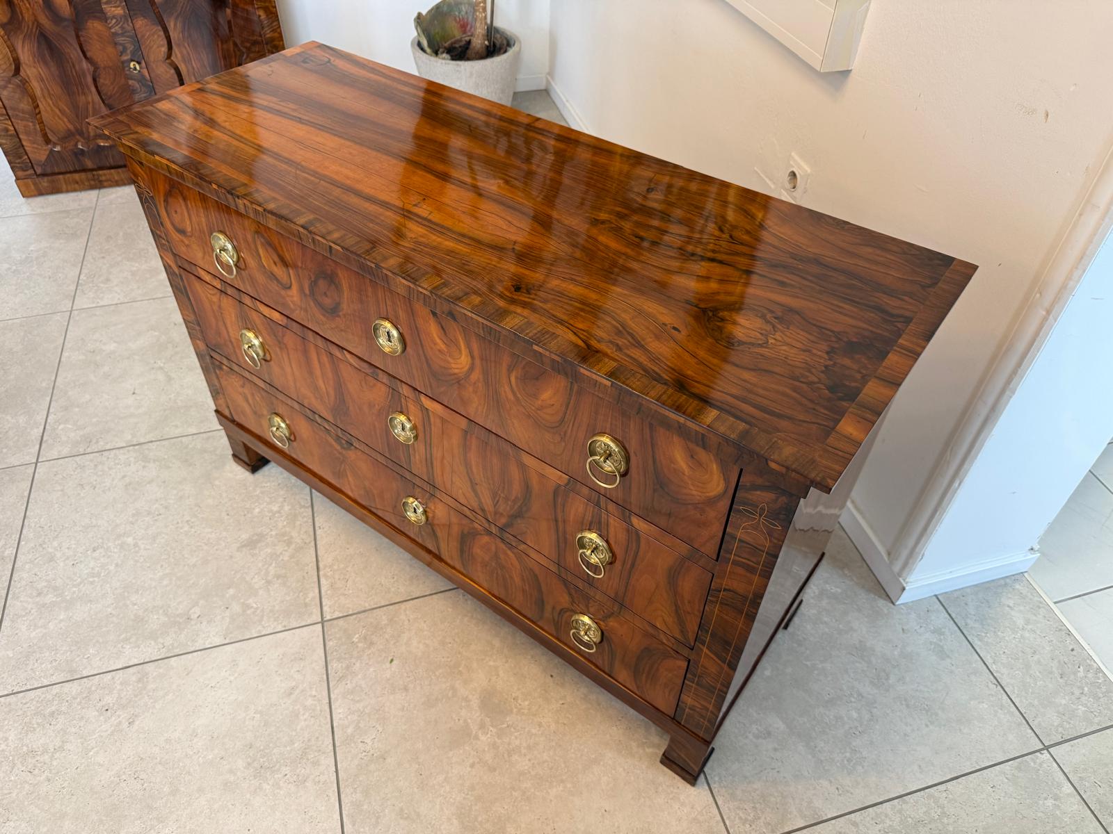 Biedermeier Kommode 3 Ladenkommode Nussholz Antiquität Restauriert D2474