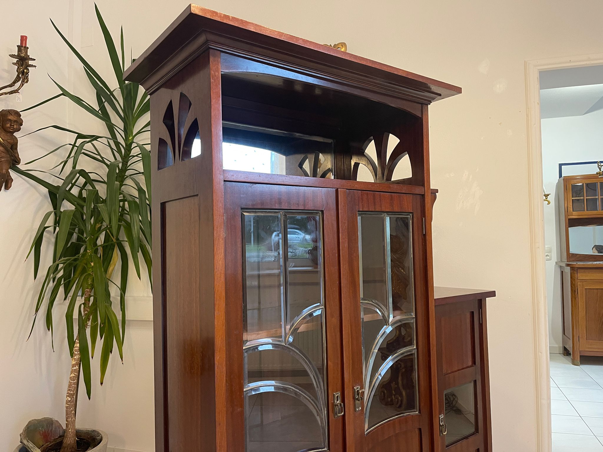 4d33a33b-e493-426a-ad13-ec96f1d95fe2 Traum Jugendstil Bücherschrank Vitrine A5124