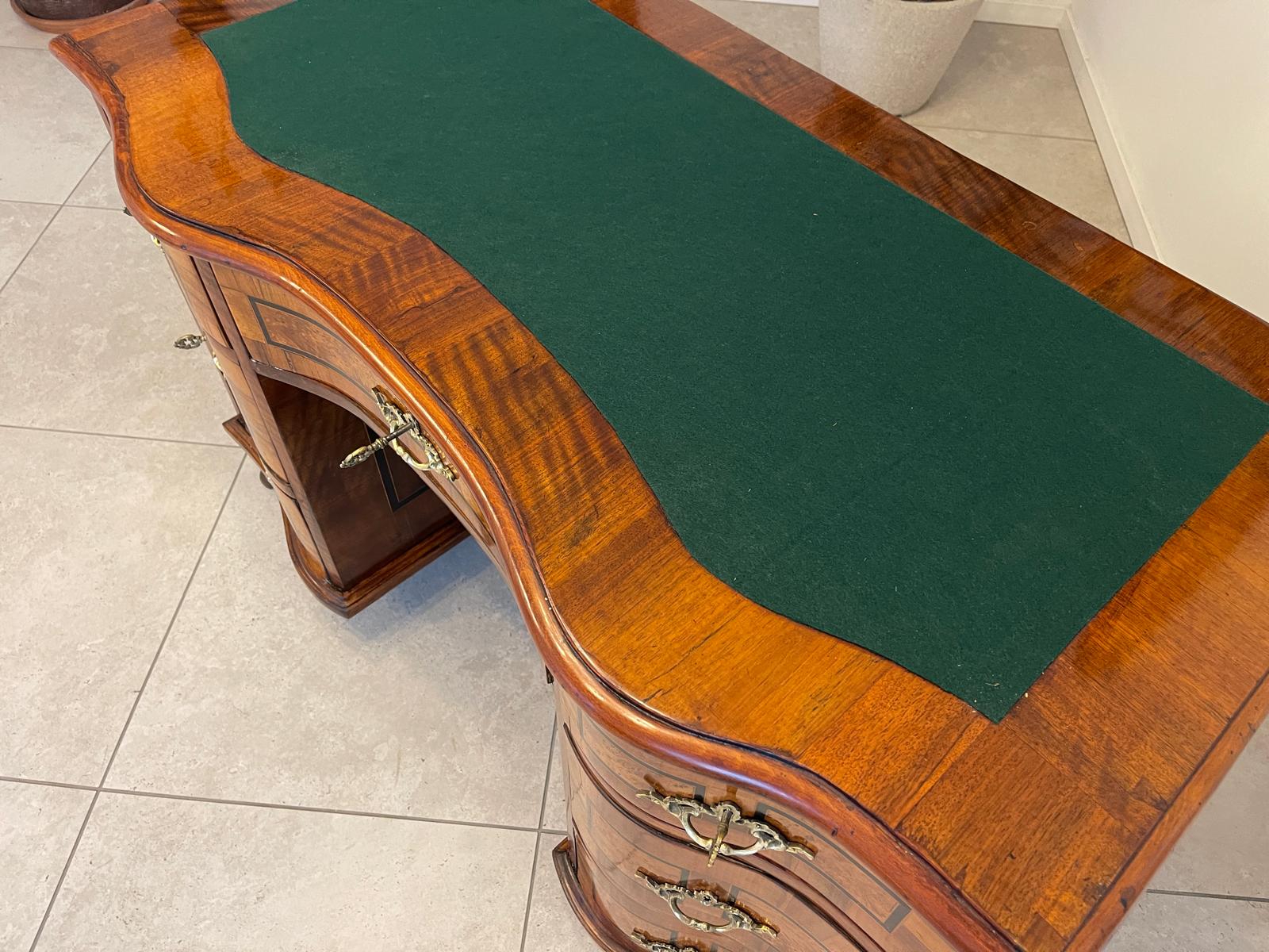 Restaurierter Barock Sekretär Damenschreibtisch Antiquität G1065