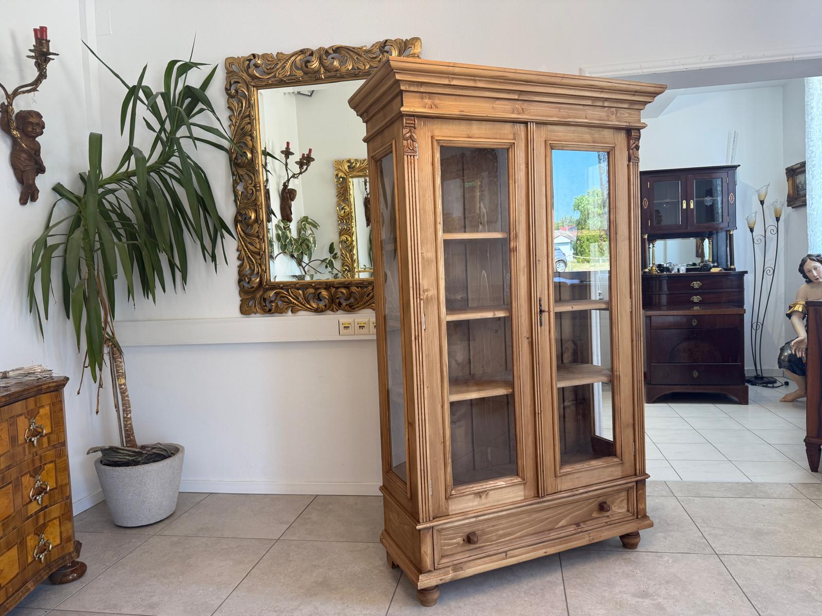 Bäuerliche Vitrine Bauernvitrine Bücherschrank Bauernschrank Glasschrank D2723