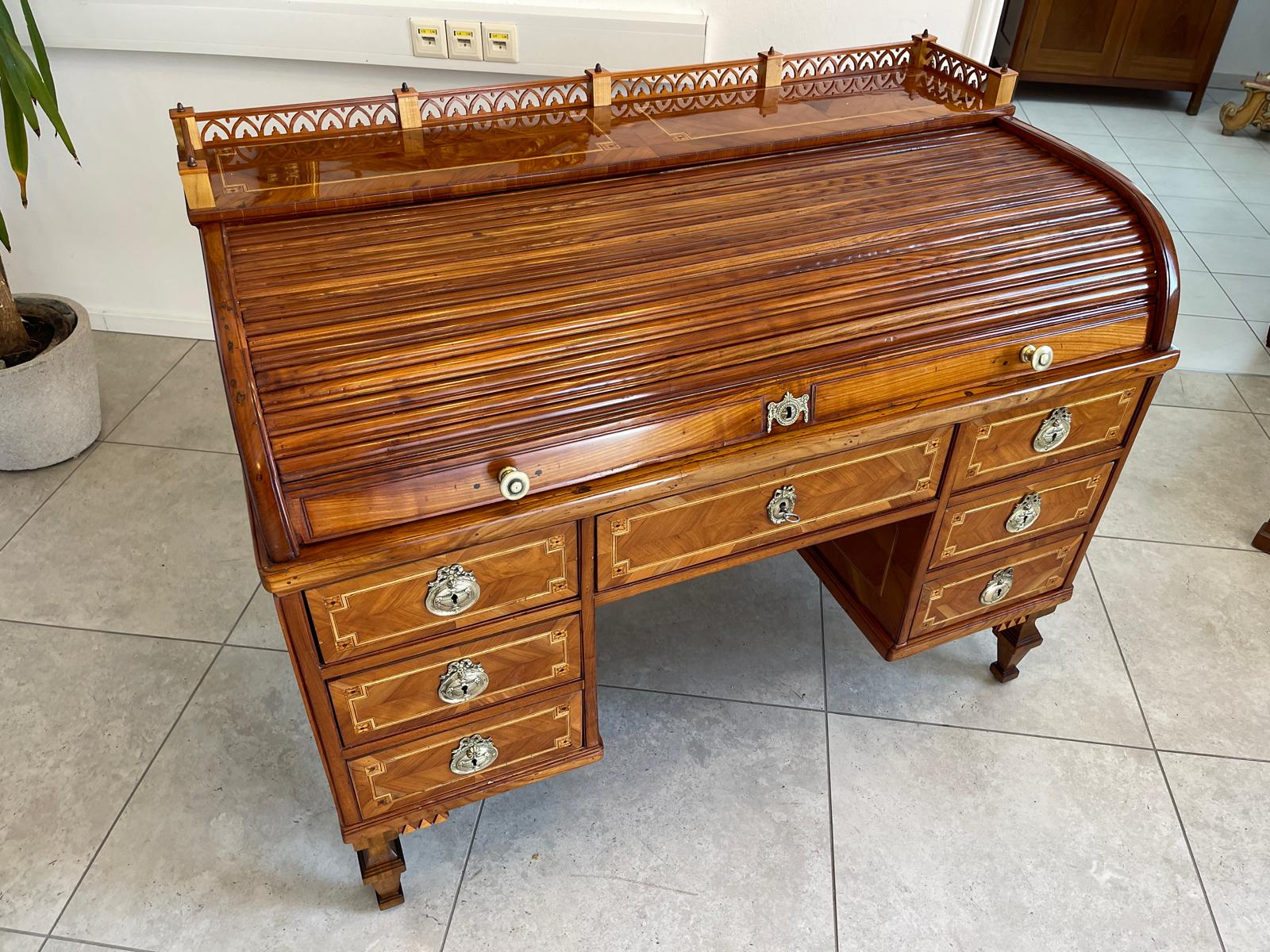 Sale restaurierter Josefinischer Rolladen Sekretär / Schreibtisch Klassizismus Antiquität G1130