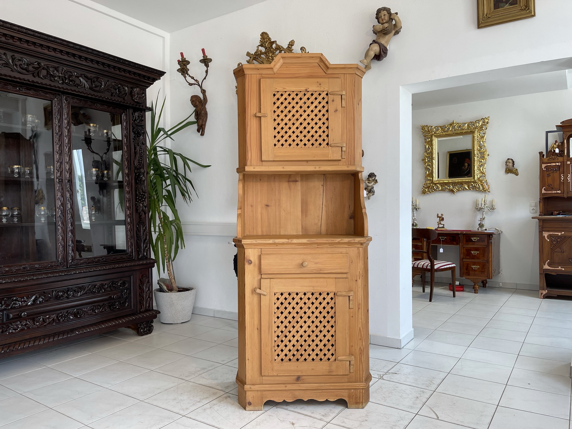 Jugendstil-Barock-Biedermeier_113 bäuerlicher Schrank Speiskasten Bauernkasten Küchenschrank A2914