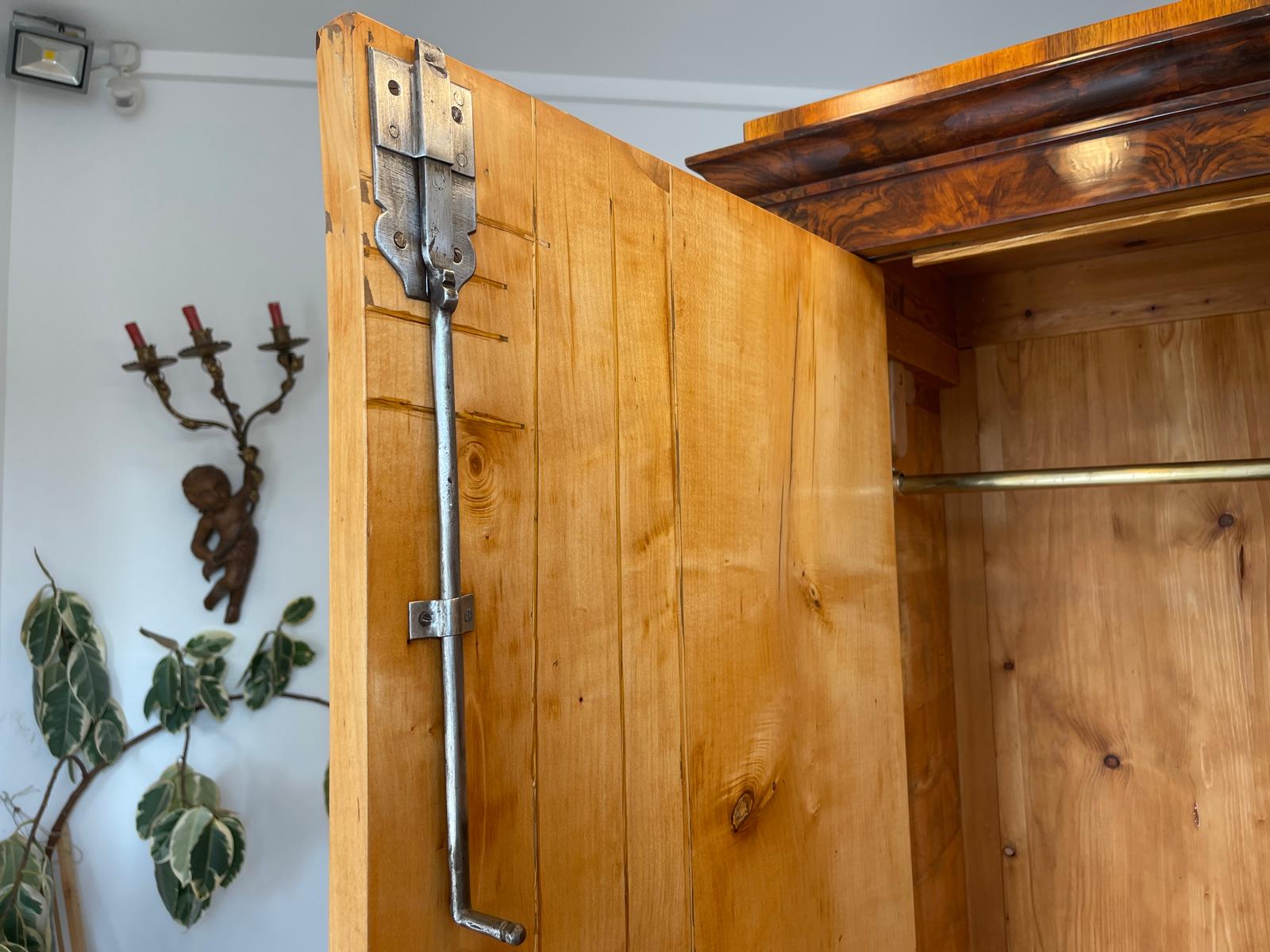 Sale Restaurierter Hallenschrank Biedermeier Schrank Kasten Antiquität G1139