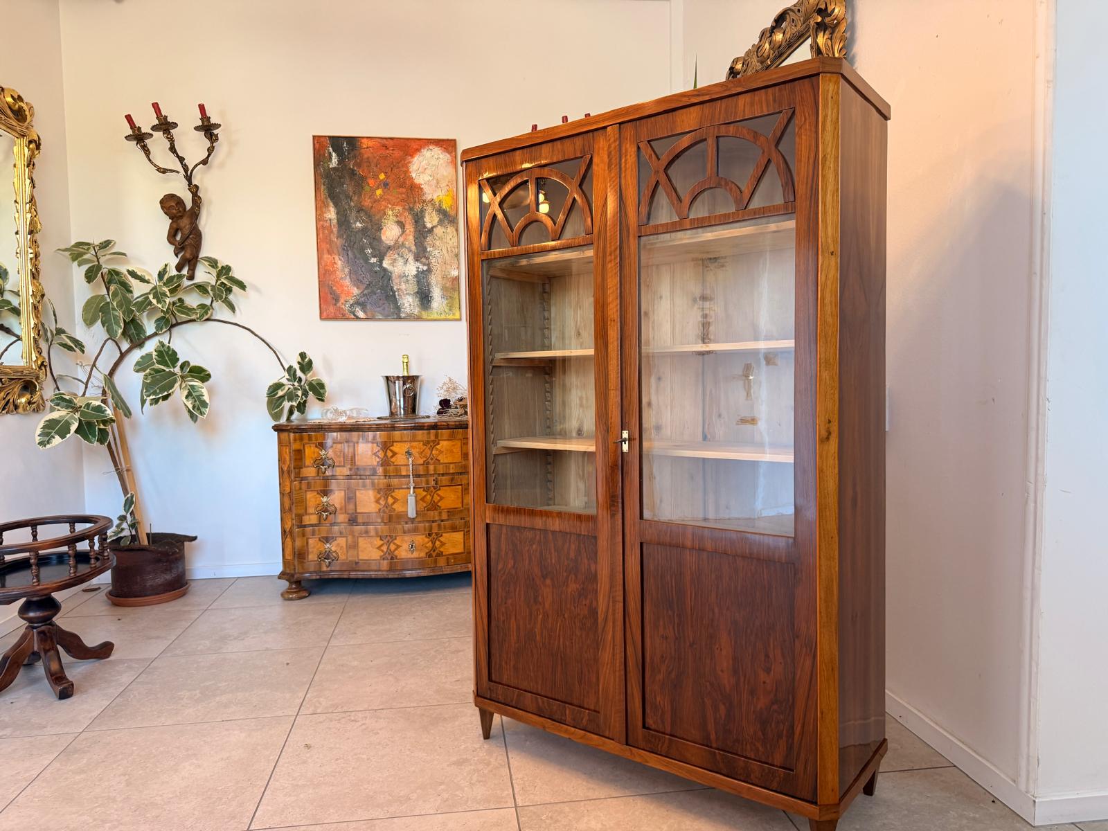 Biedermeier Vitrine Bibliothekschrank Nussholz Restauriert Antiquität D2766