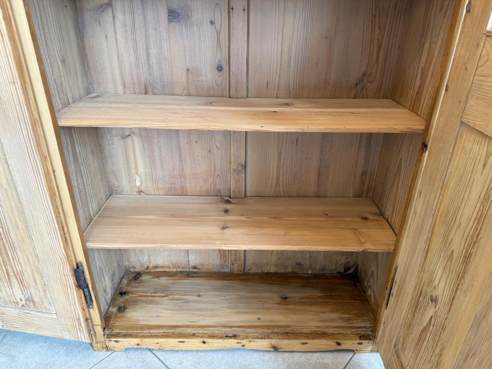 Restaurierte Biedermeier Bauernvitrine Bauernschrank Bauernvitrine G1824