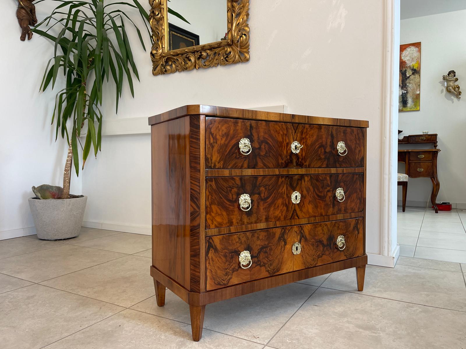 Sale Restaurierte Biedermeier Kommode Nussholz Antiquität G1315