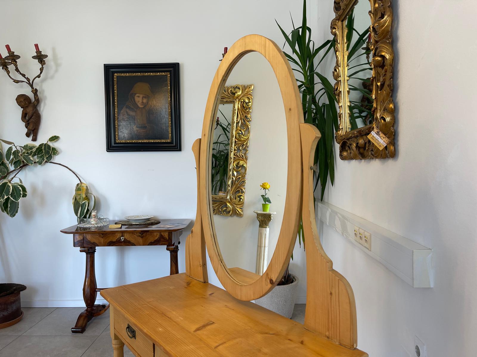 SALE Eleganter Schminktisch aus hellem Weichholz Bauernkasten G1347