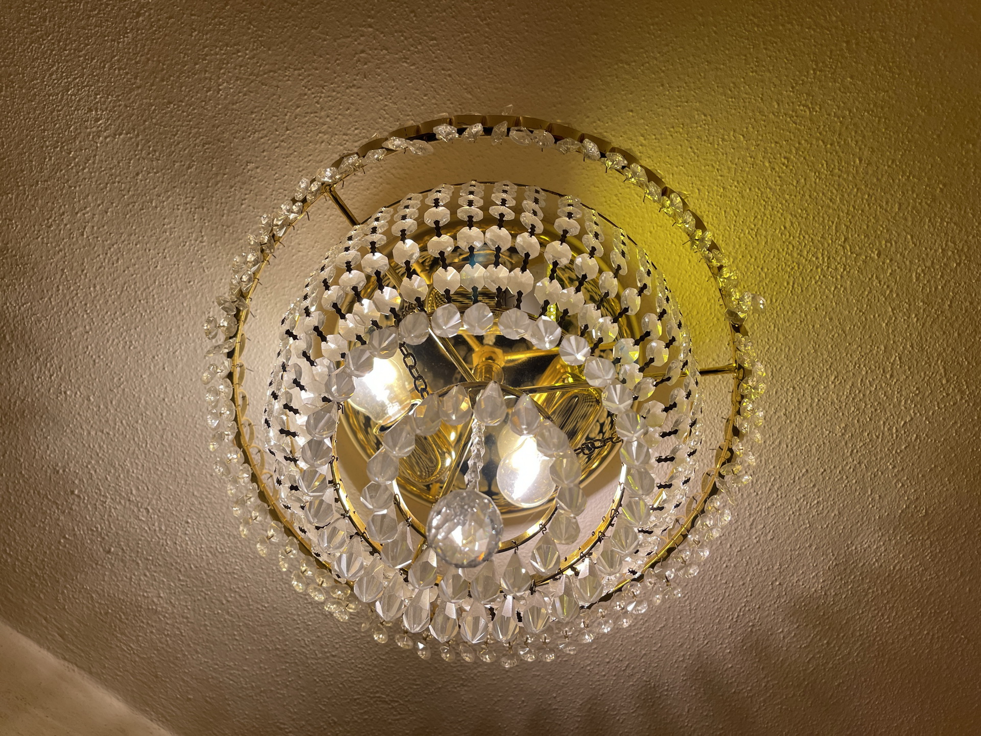 bauernschrank_13Qk4Wp6YZlk2vg Moderner Glasluster Leuchter Deckenluster W002