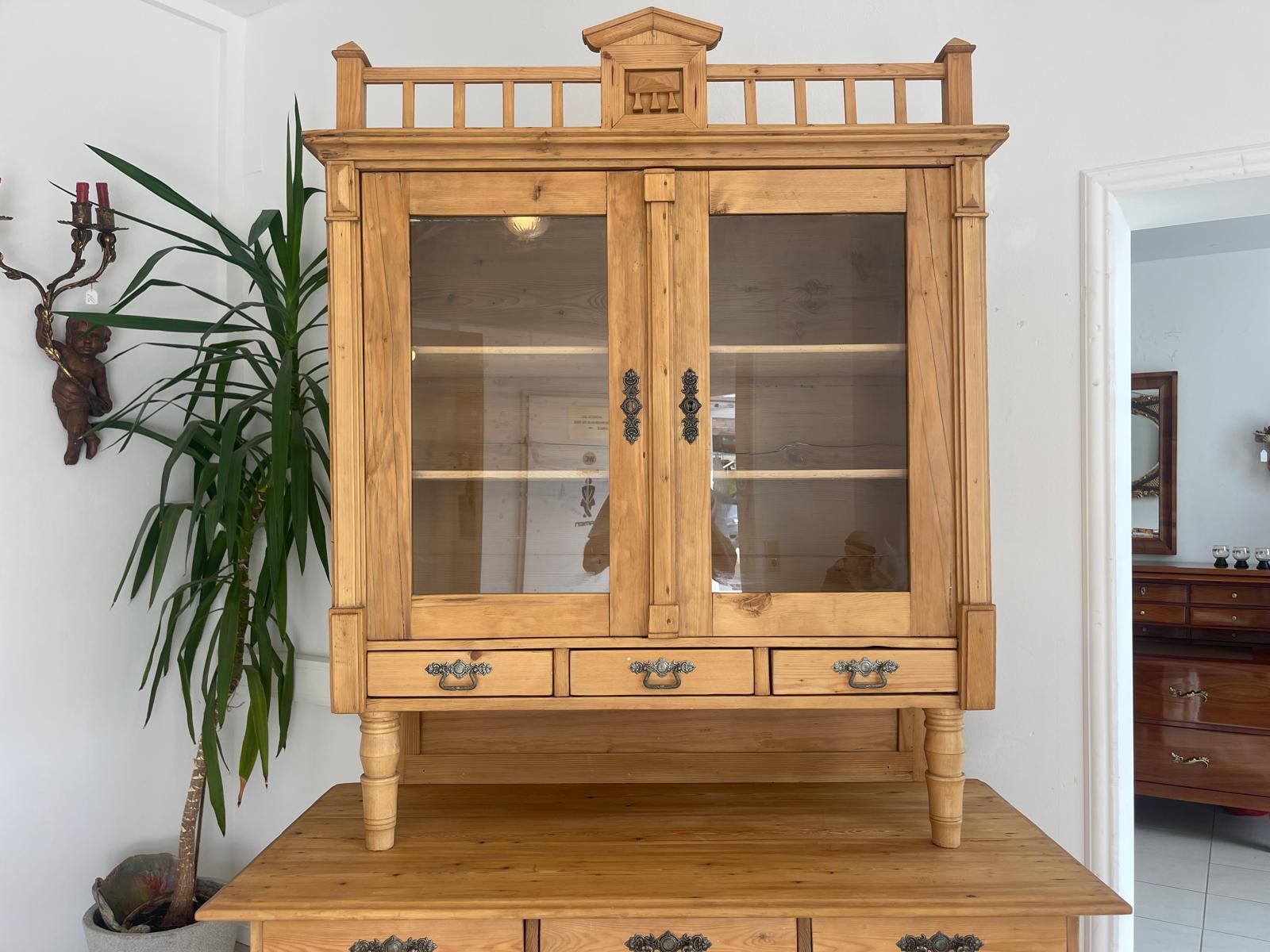 Originale Restaurierte Jugendstil Küchenbuffet Küchenschrank Küchenkredenz G1716